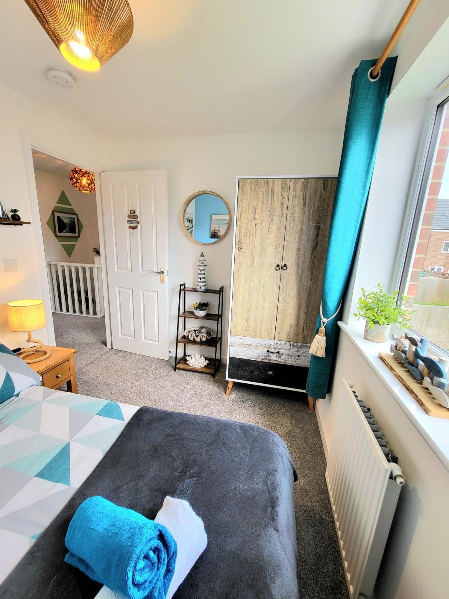 Seaside Beach Themed Home With Garden And Driveway Lytham St Annes Exterior foto